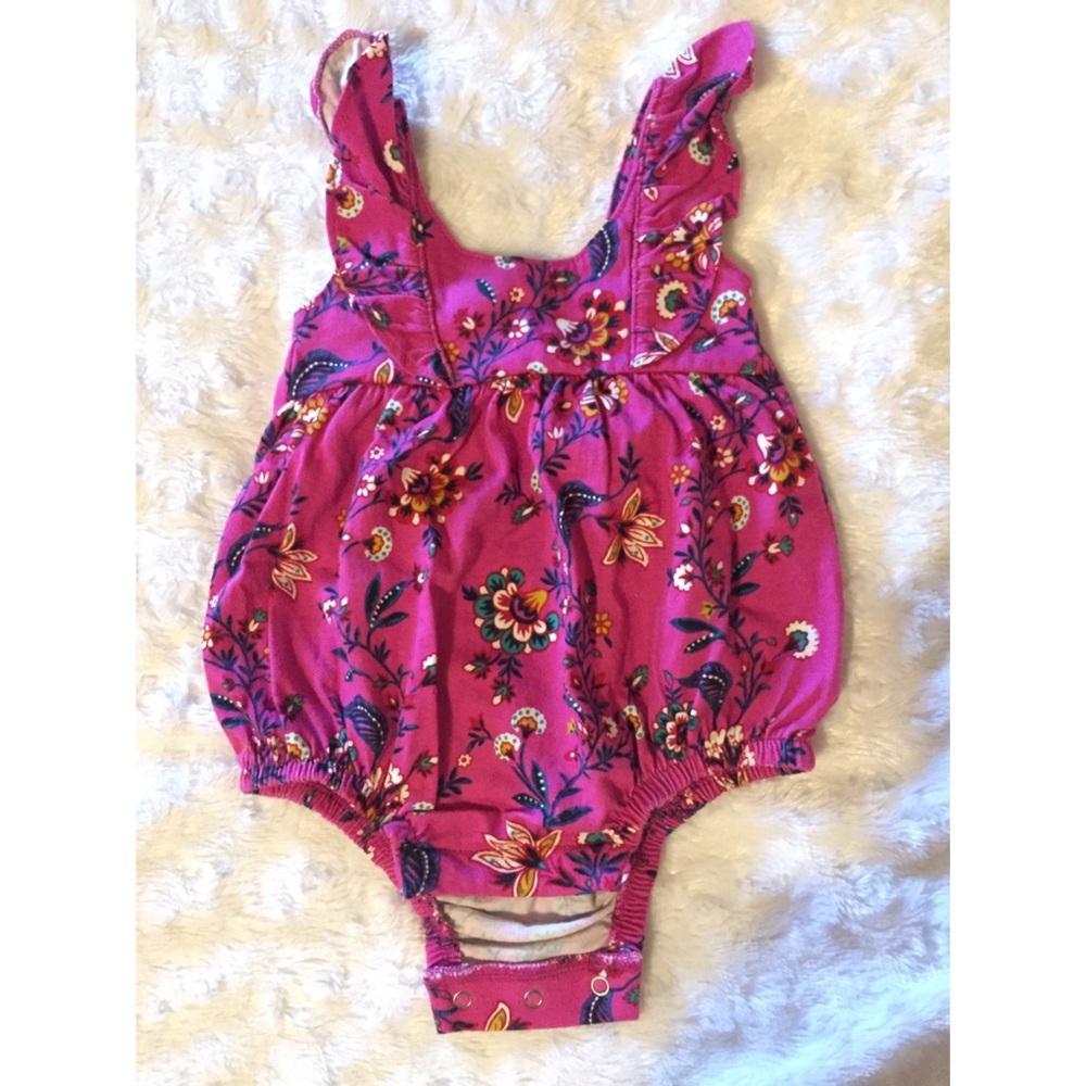 Old navy baby girl romper